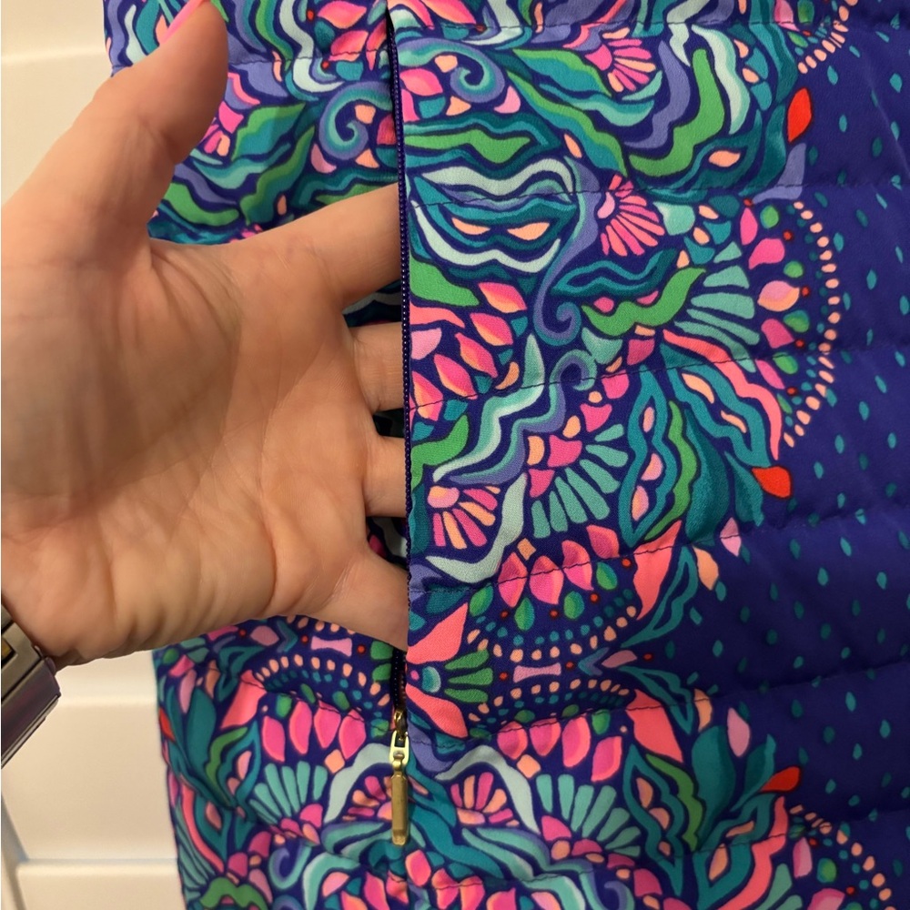 Lilly Pulitzer Navy Blue Pink Teal Quilted Vest - Picture 3 of 6